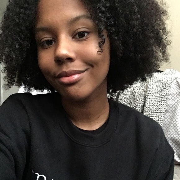 Meet your Posher, Maya - Picture 1 of 1